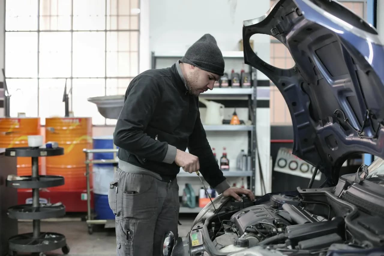 Ile zarabia mechanik z własnym warsztatem? Odkryj zaskakujące fakty Ile zarabia mechanik z własnym warsztatem? Odkryj zaskakujące fakty