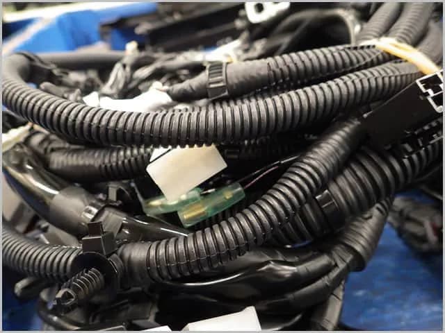 Wszystko o wiązce elektrycznej silnika: objawy uszkodzenia i naprawa Wszystko o wiązce elektrycznej silnika: objawy uszkodzenia i naprawa