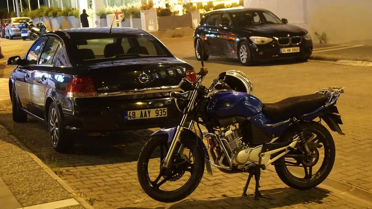 Co grozi za jazdę motorowerem bez uprawnień? Sprawdź kary i konsekwencje Co grozi za jazdę motorowerem bez uprawnień? Sprawdź kary i konsekwencje